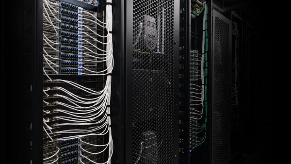 NVIDIA發(fā)布可擴展式“AI工廠”搭建藍圖及基礎軟件服務